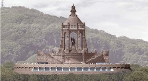 Nach historischem Vorbild wird die Ringterrasse saniert. Die neue Gaststätte und das Besucher-Informationszentrum bieten eine herrliche Rundumsicht.
